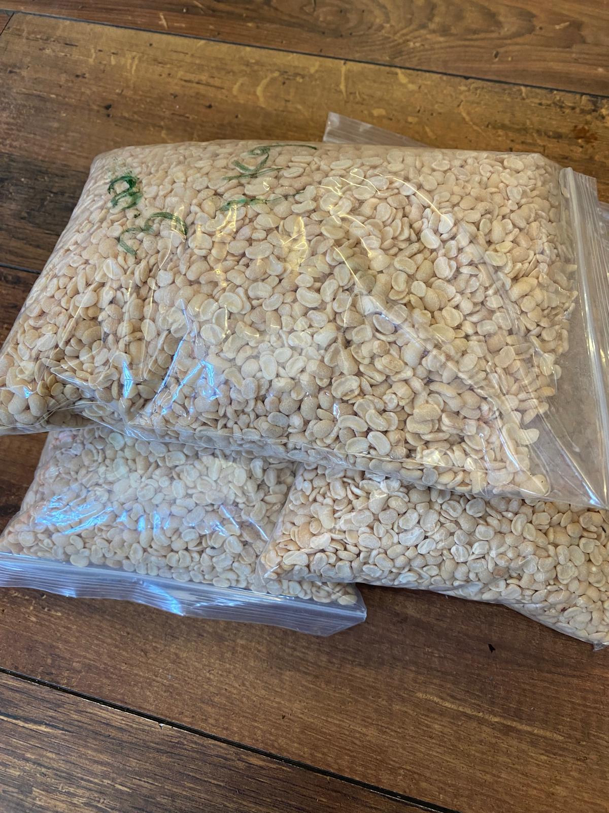Peeled beans 1Kg